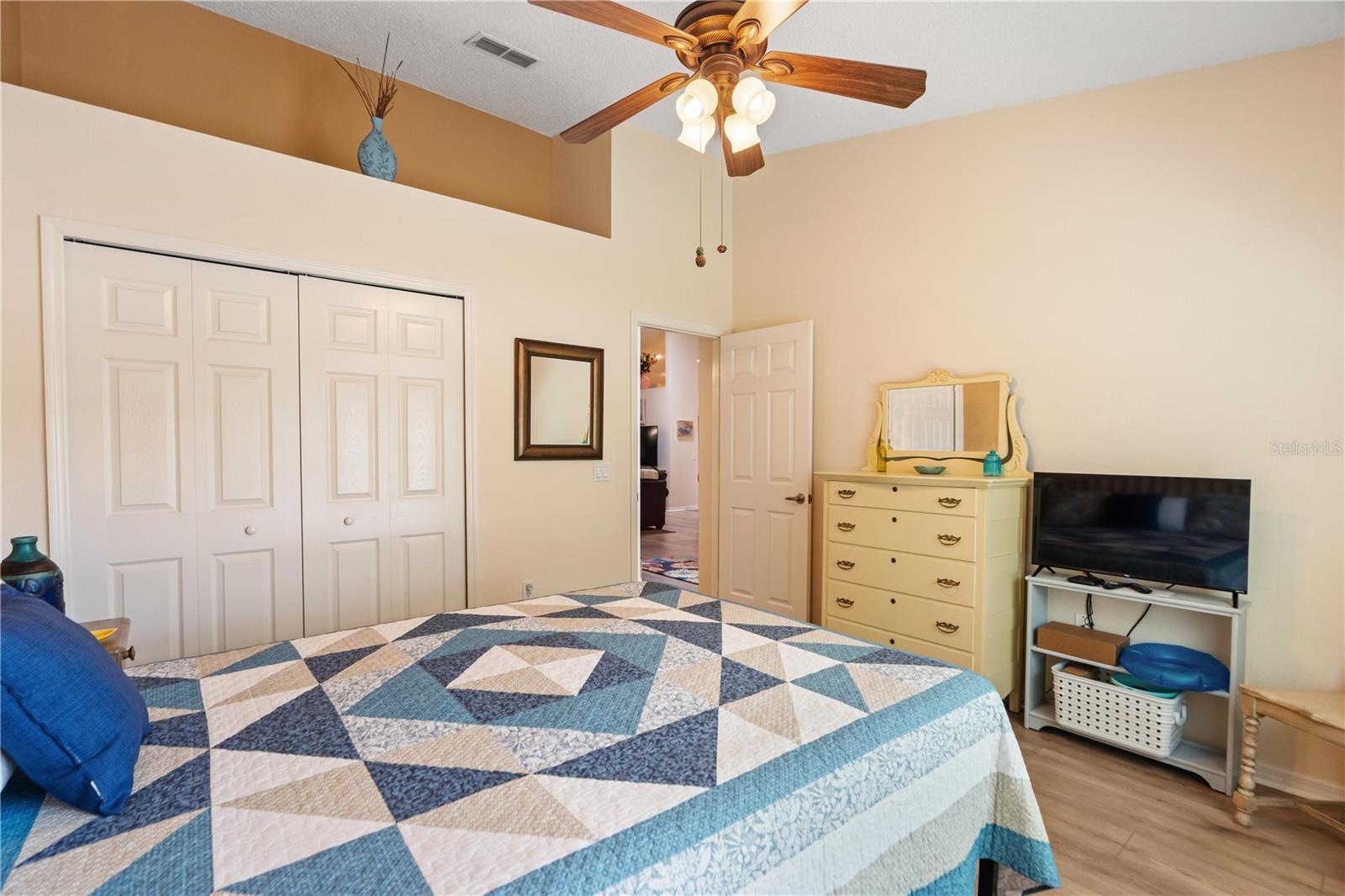 WELLINGTON AT SEVEN HILLS PH 1 - Residential