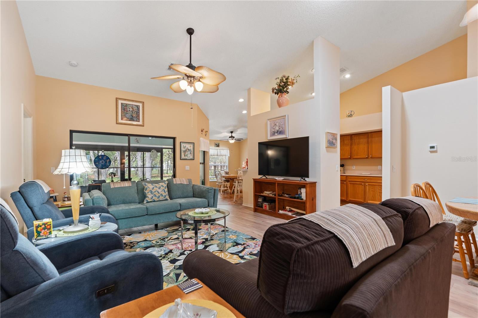 WELLINGTON AT SEVEN HILLS PH 1 - Residential