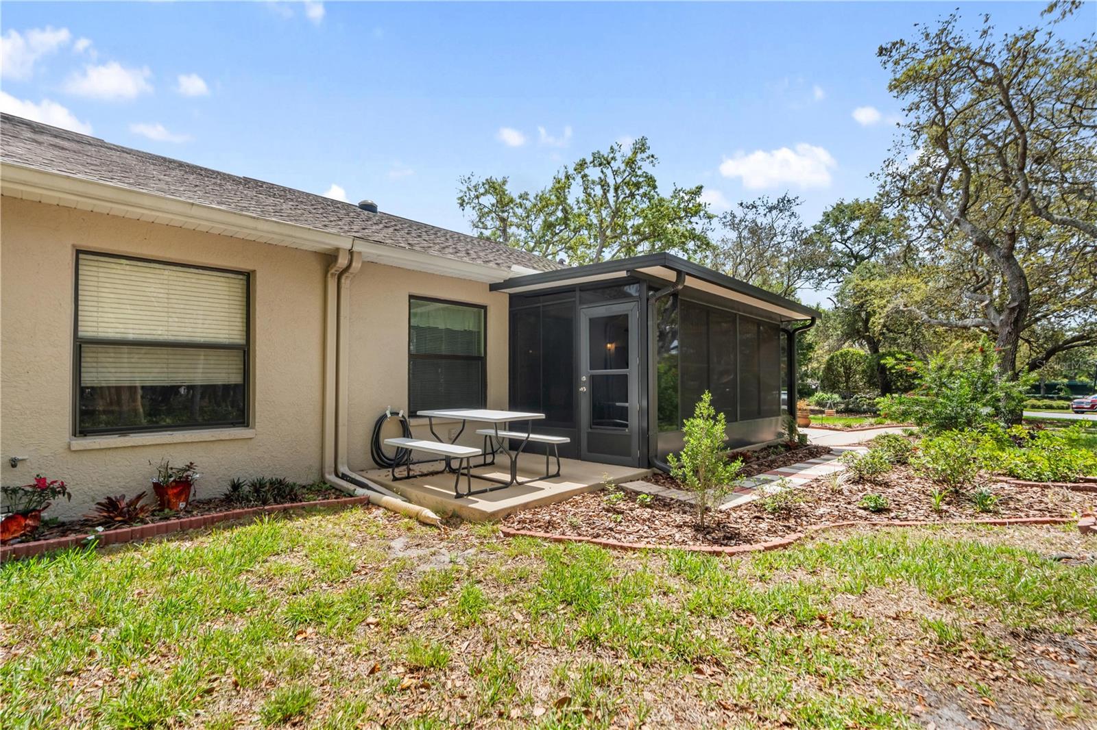 WELLINGTON AT SEVEN HILLS PH 1 - Residential
