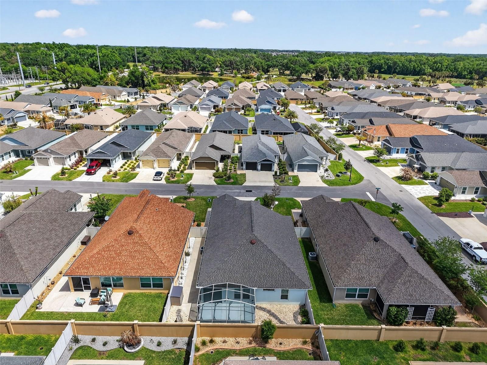 THE VILLAGE OF HAMMOCK AT FENNEY - Residential