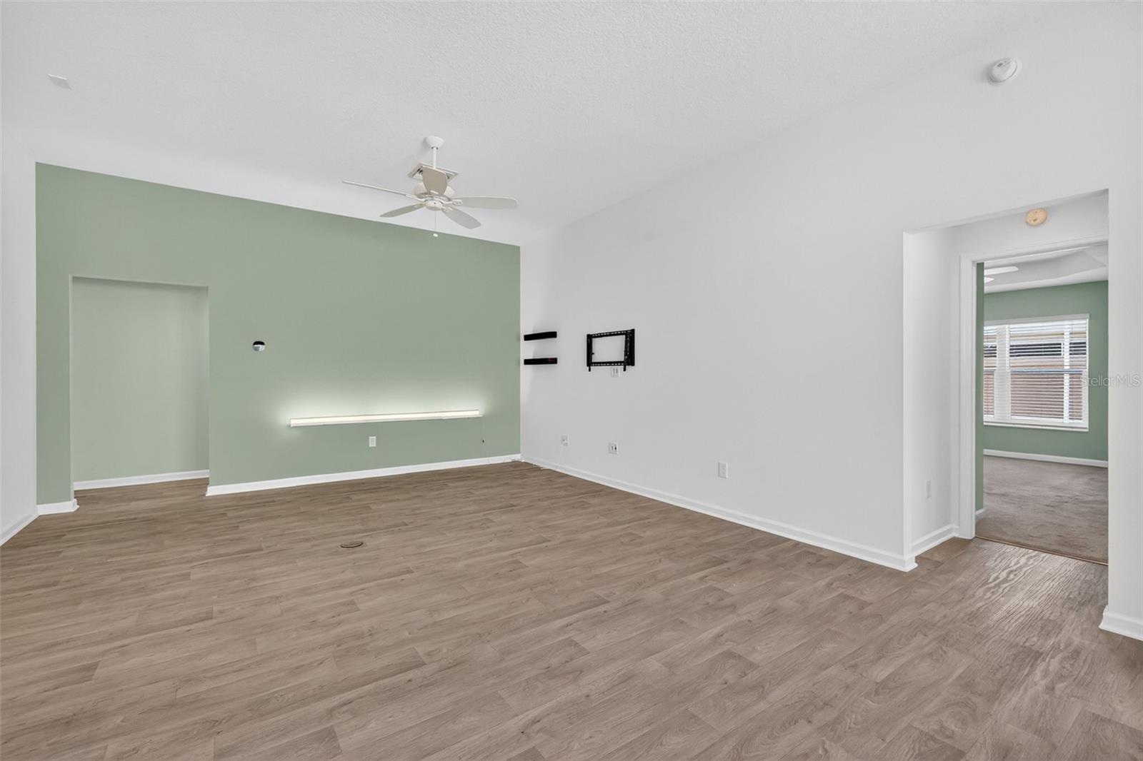 THE VILLAGE OF HAMMOCK AT FENNEY - Residential