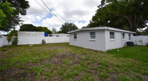 A home in SEMINOLE