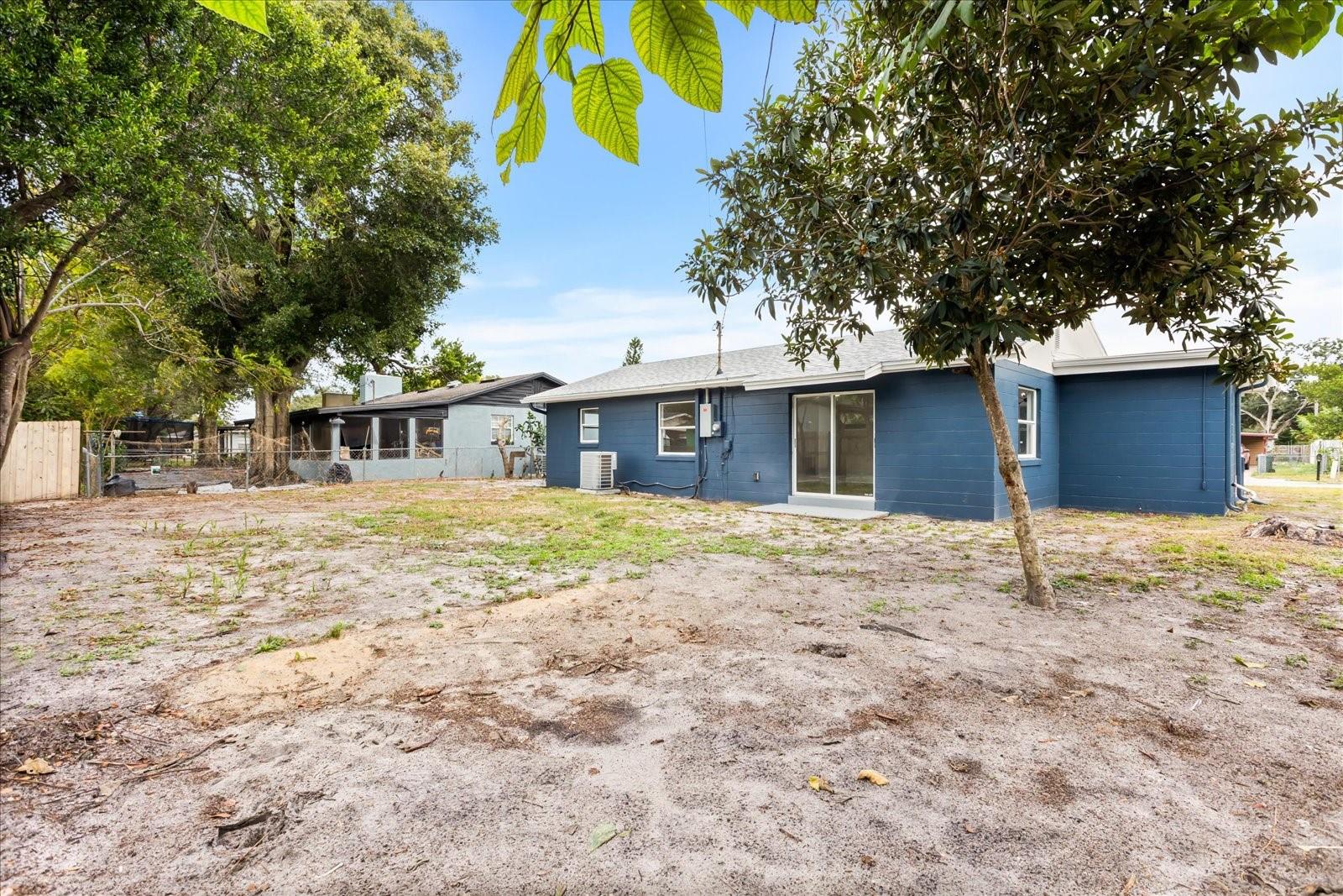 PEACH LAKE MANOR - Residential