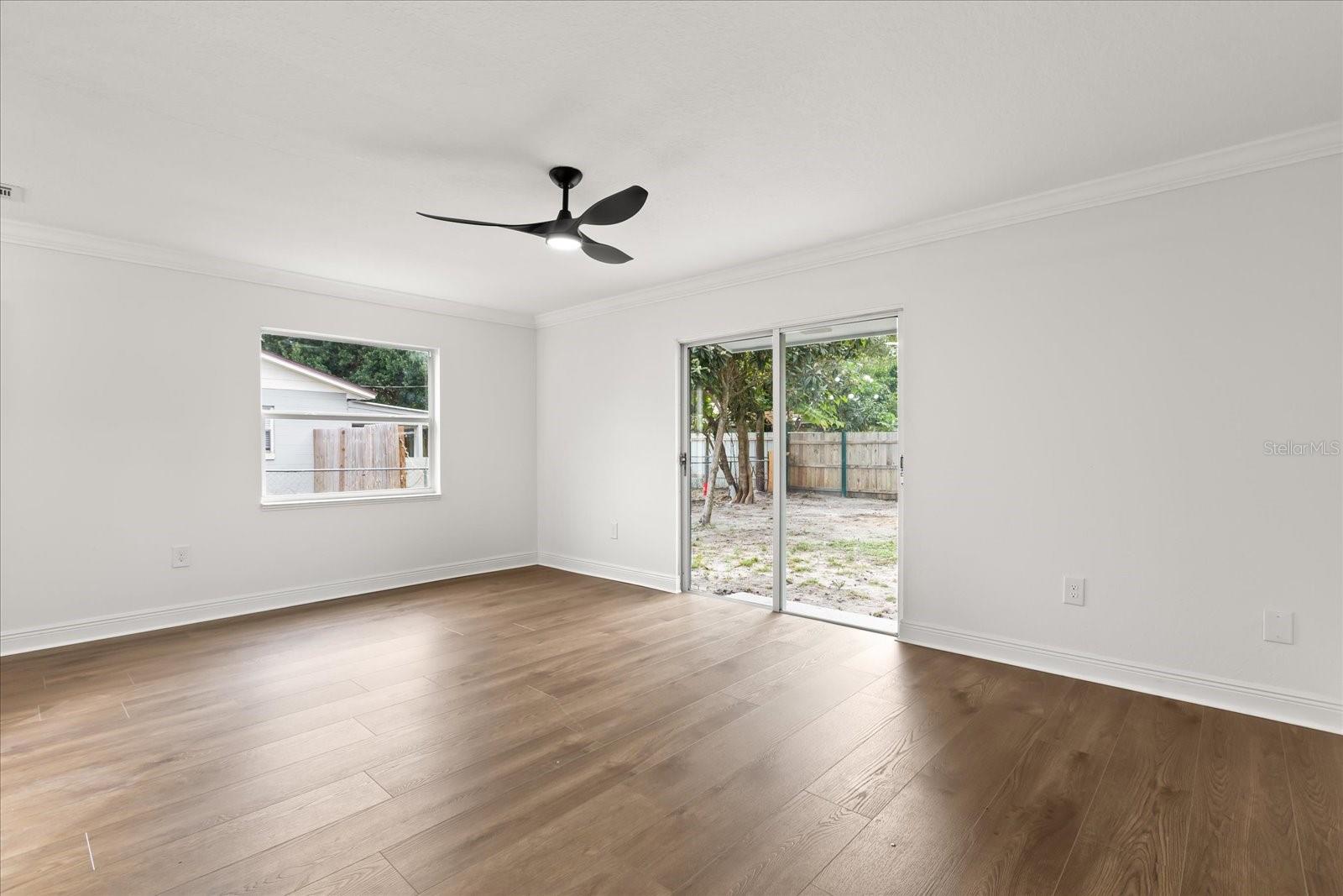 PEACH LAKE MANOR - Residential