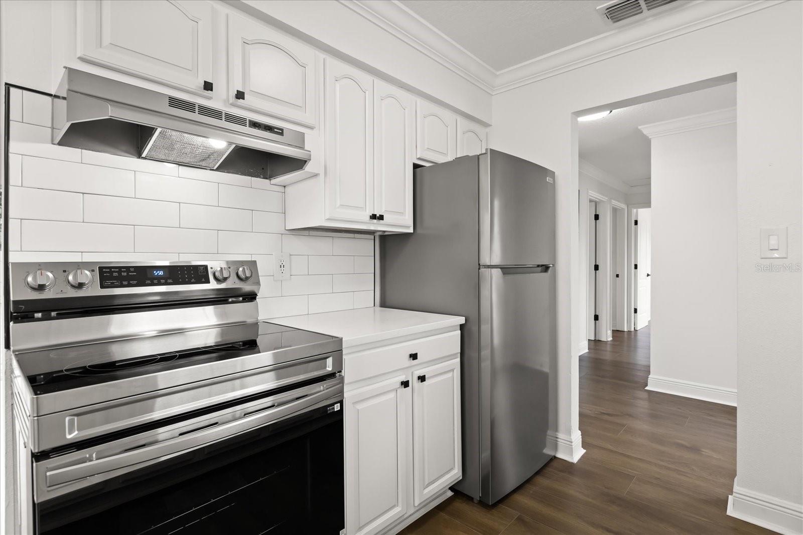 PEACH LAKE MANOR - Residential