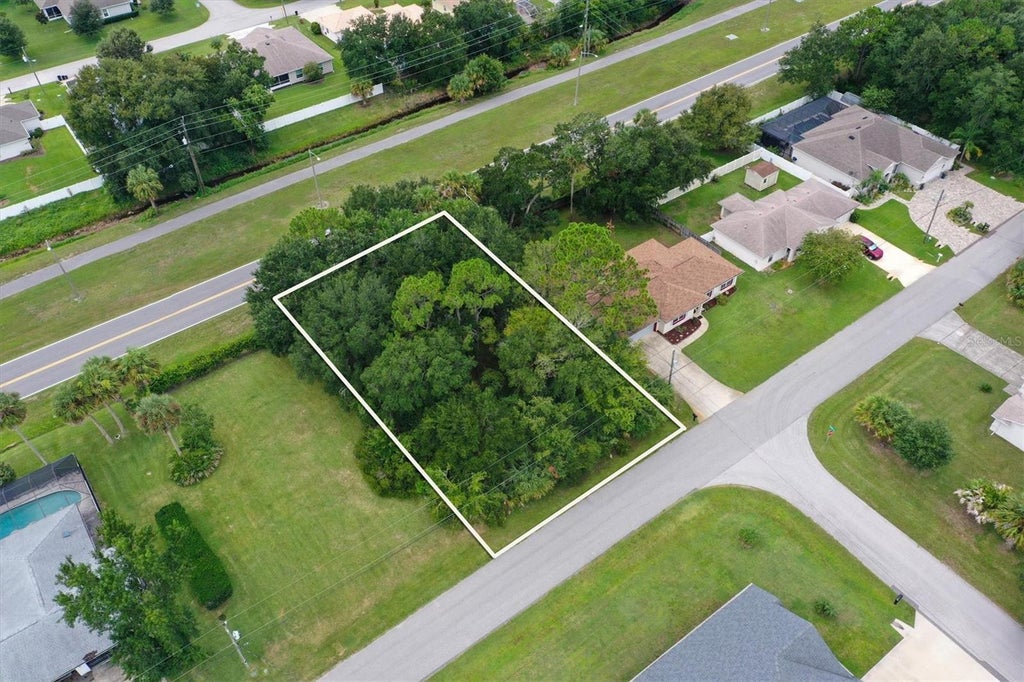 Photo of 5 Ludlow Lane W, Palm Coast, FL 32137 (MLS # TB8543472)