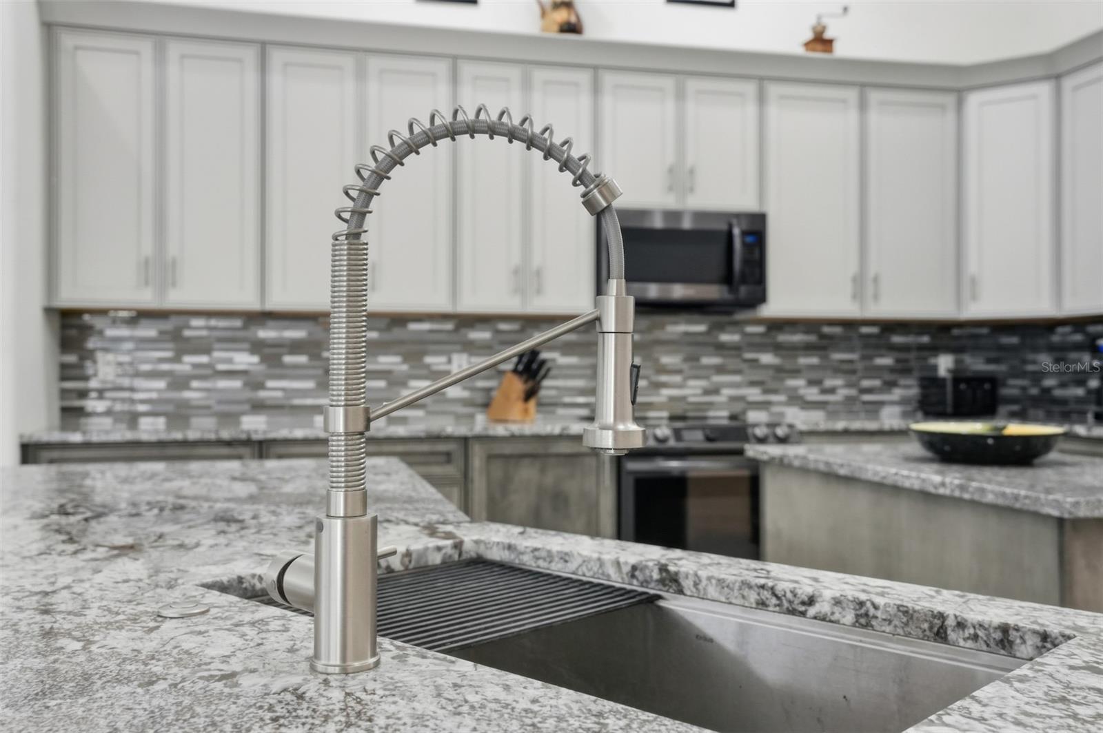 SPRING HILL - Residential