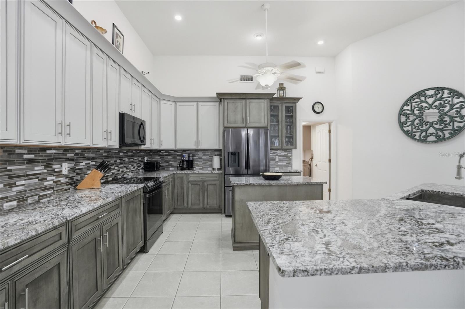 SPRING HILL - Residential