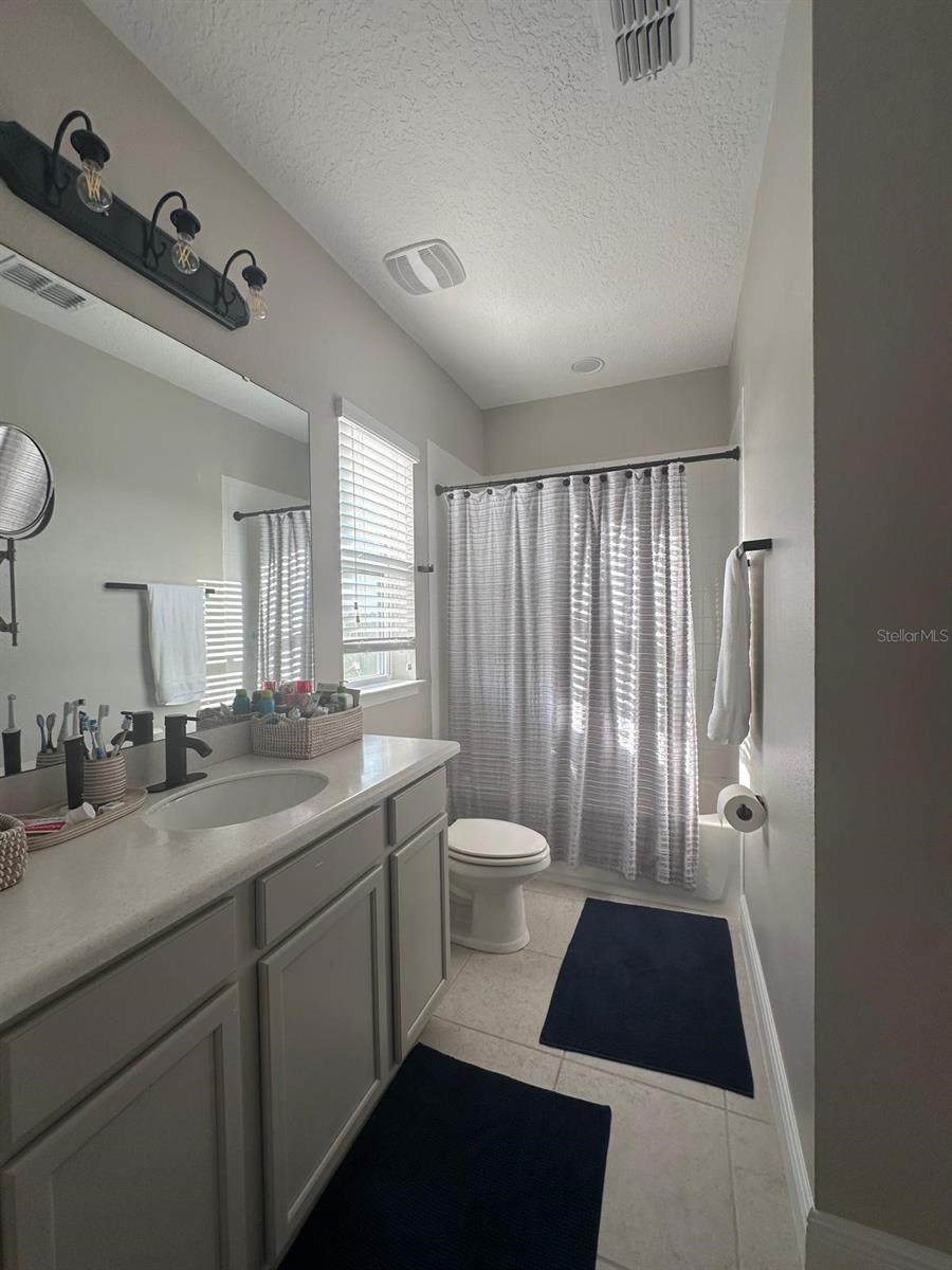 HAMLIN RESERVE - Residential Lease