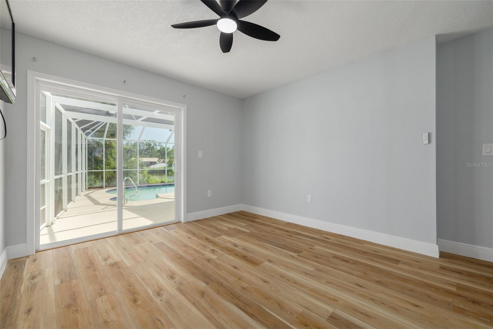 BEACON GROVES - Residential