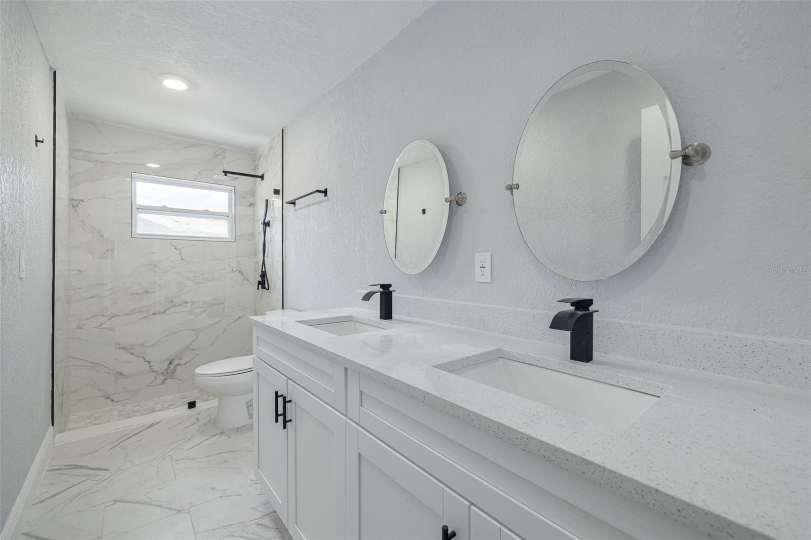 BEACON GROVES - Residential