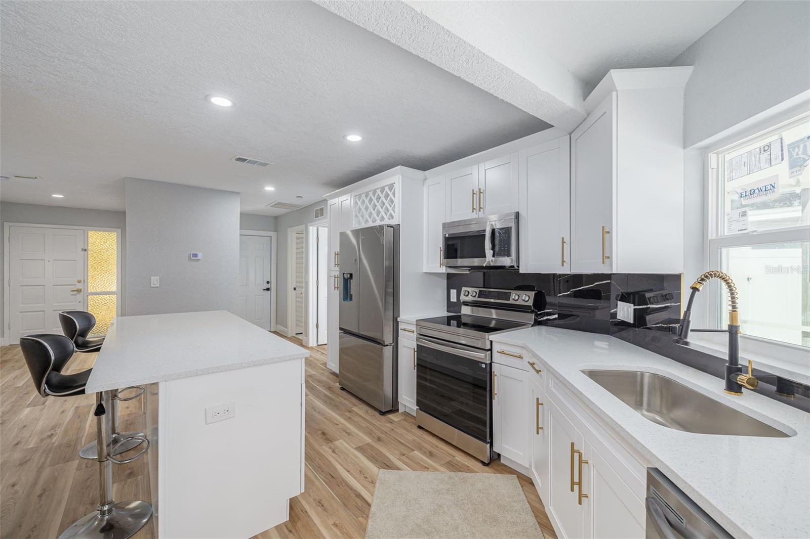 BEACON GROVES - Residential