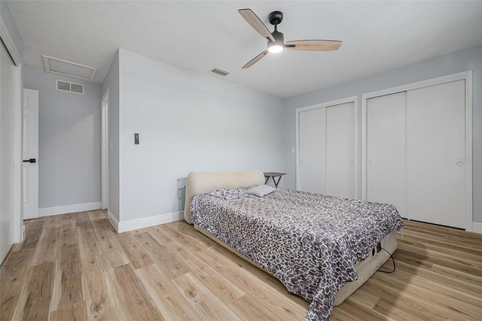 BEACON GROVES - Residential