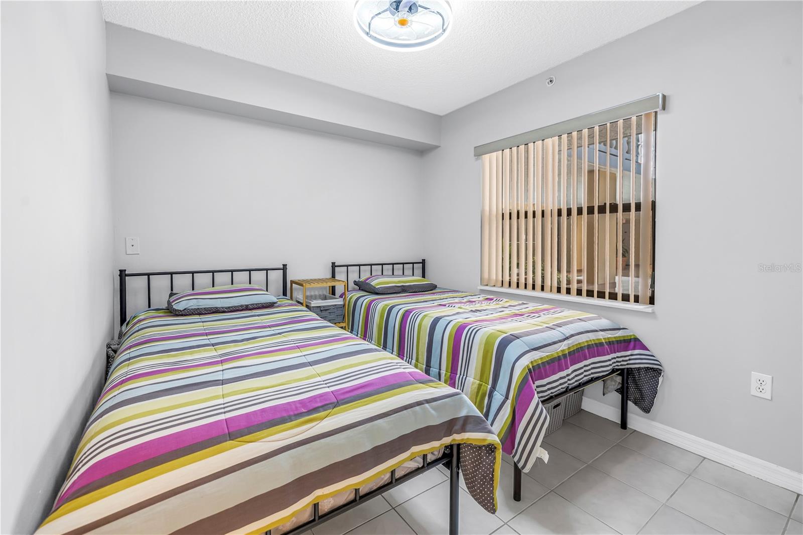 SILVER SANDS BEACH & RACQUET CLUB - Residential