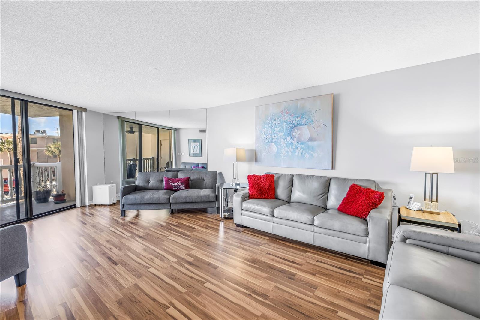 SILVER SANDS BEACH & RACQUET CLUB - Residential