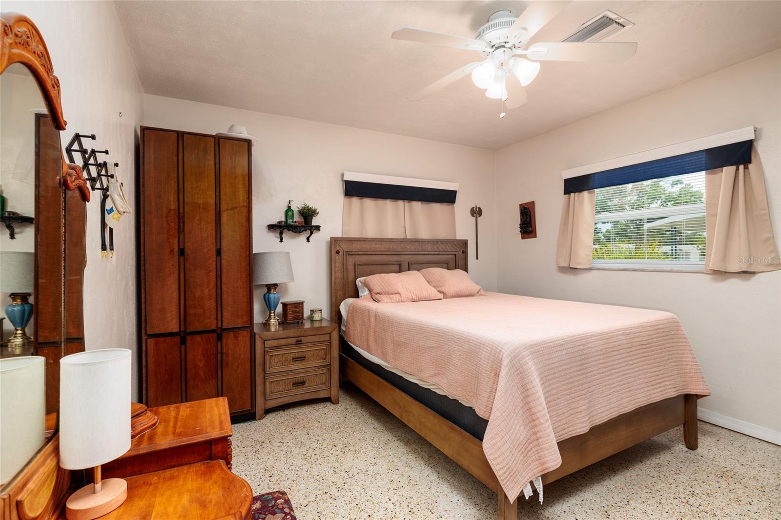 MIRA BELLA 1 - Residential