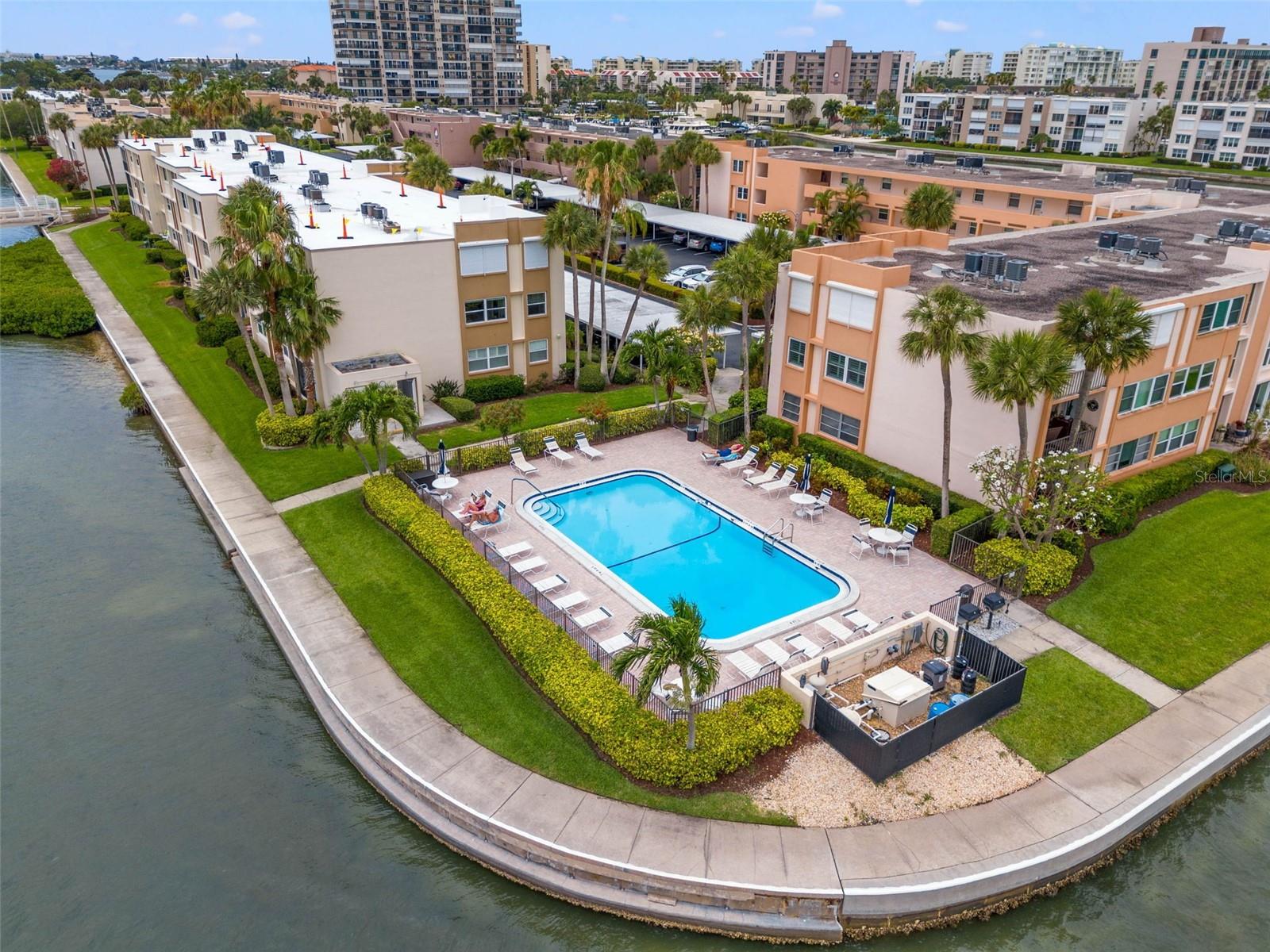 BAY ISLAND GROUP 7 - Residential