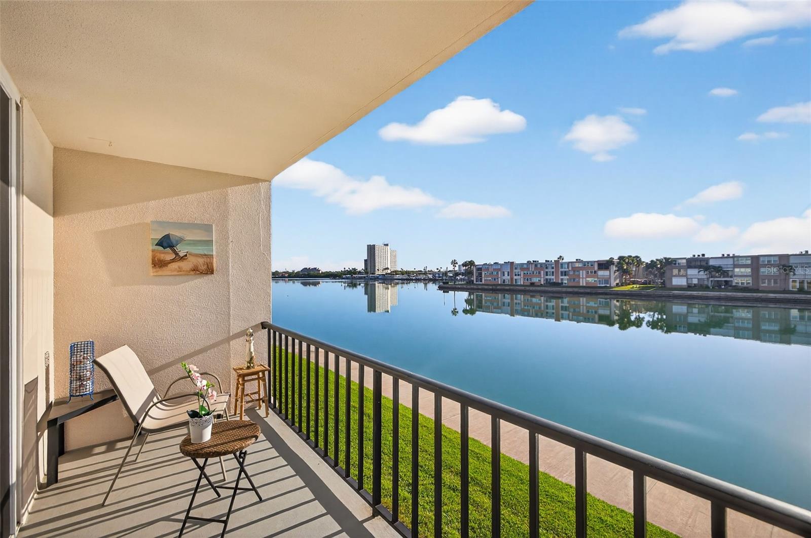 BAY ISLAND GROUP 7 - Residential