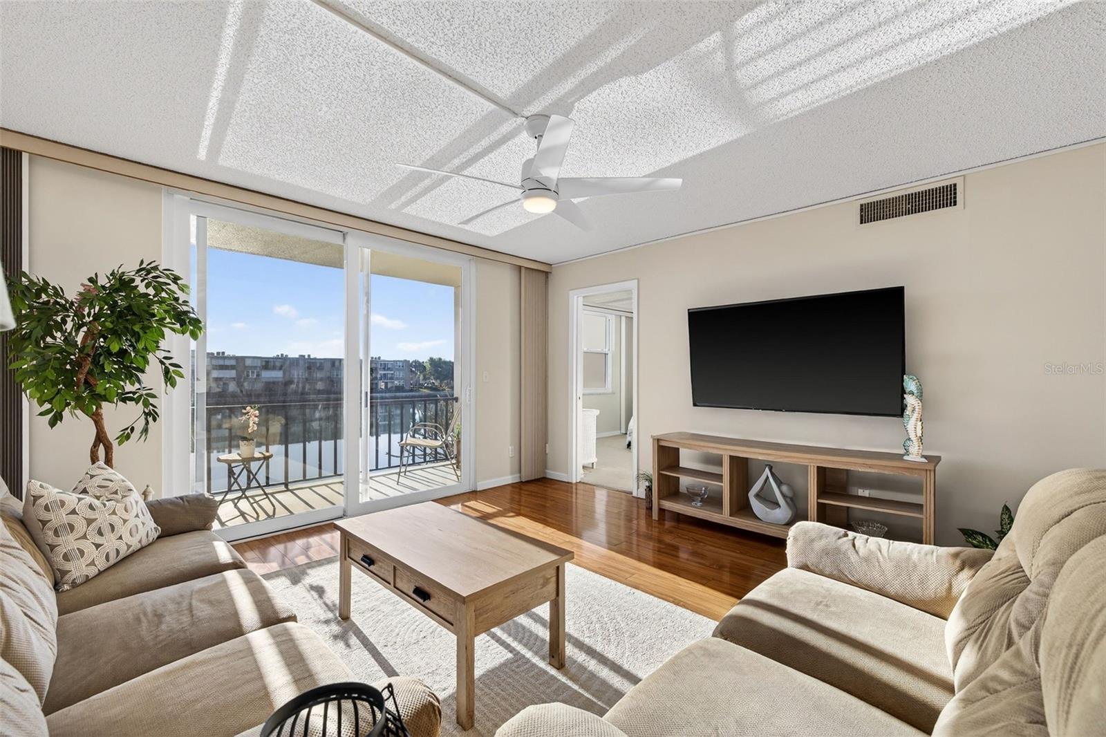 BAY ISLAND GROUP 7 - Residential