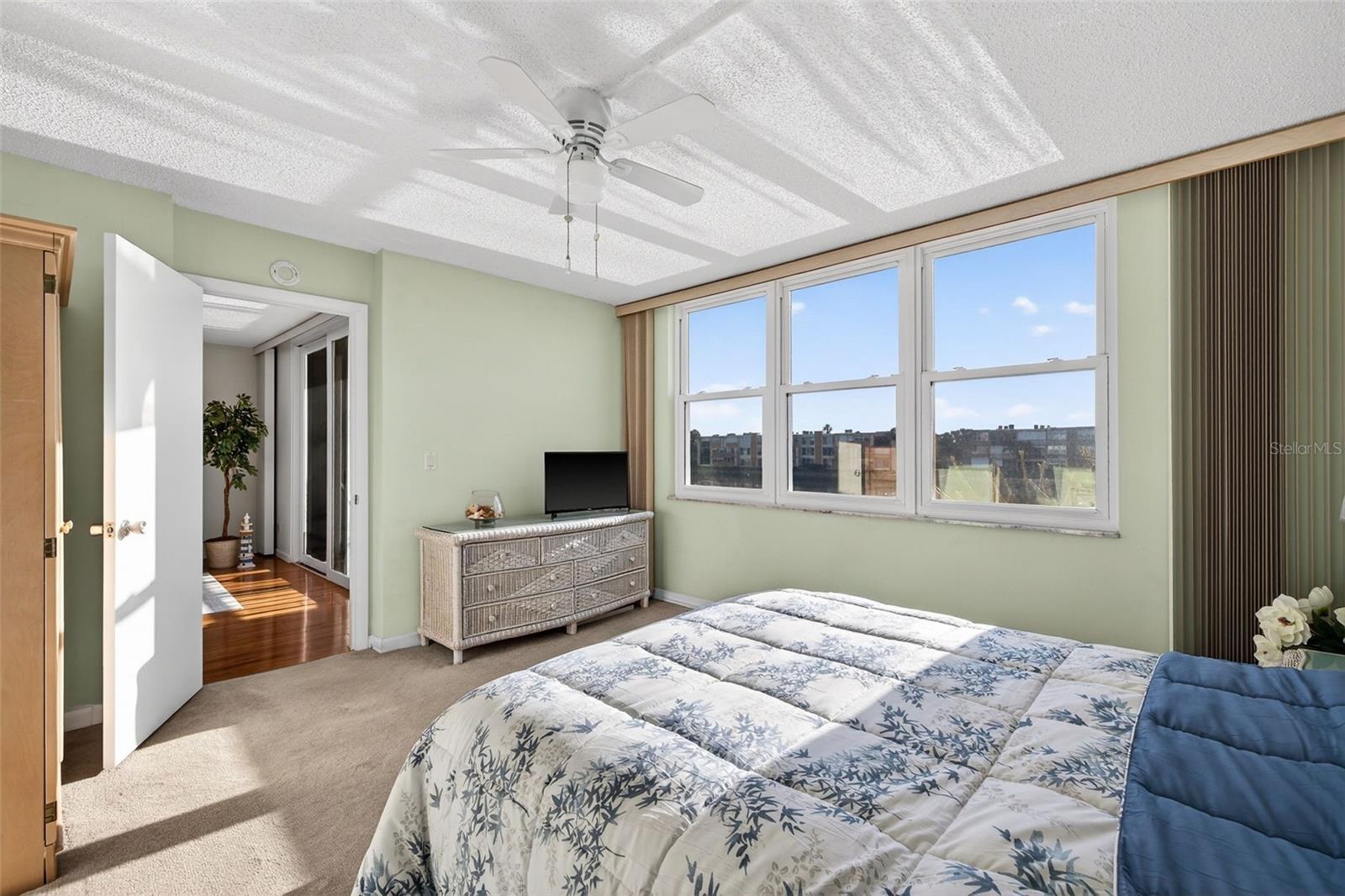 BAY ISLAND GROUP 7 - Residential