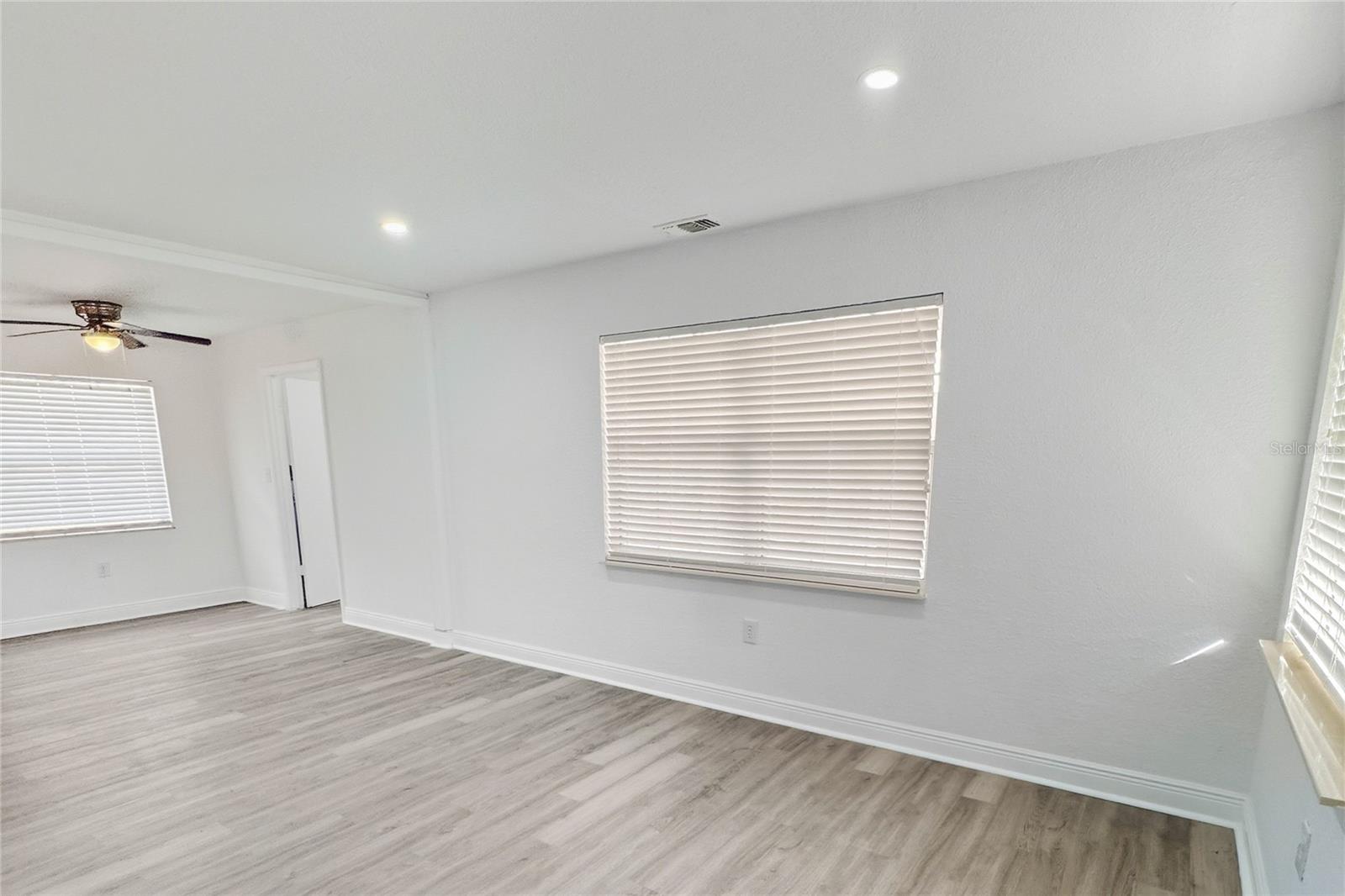 HIGHLAND PARK MANOR 04 - Residential