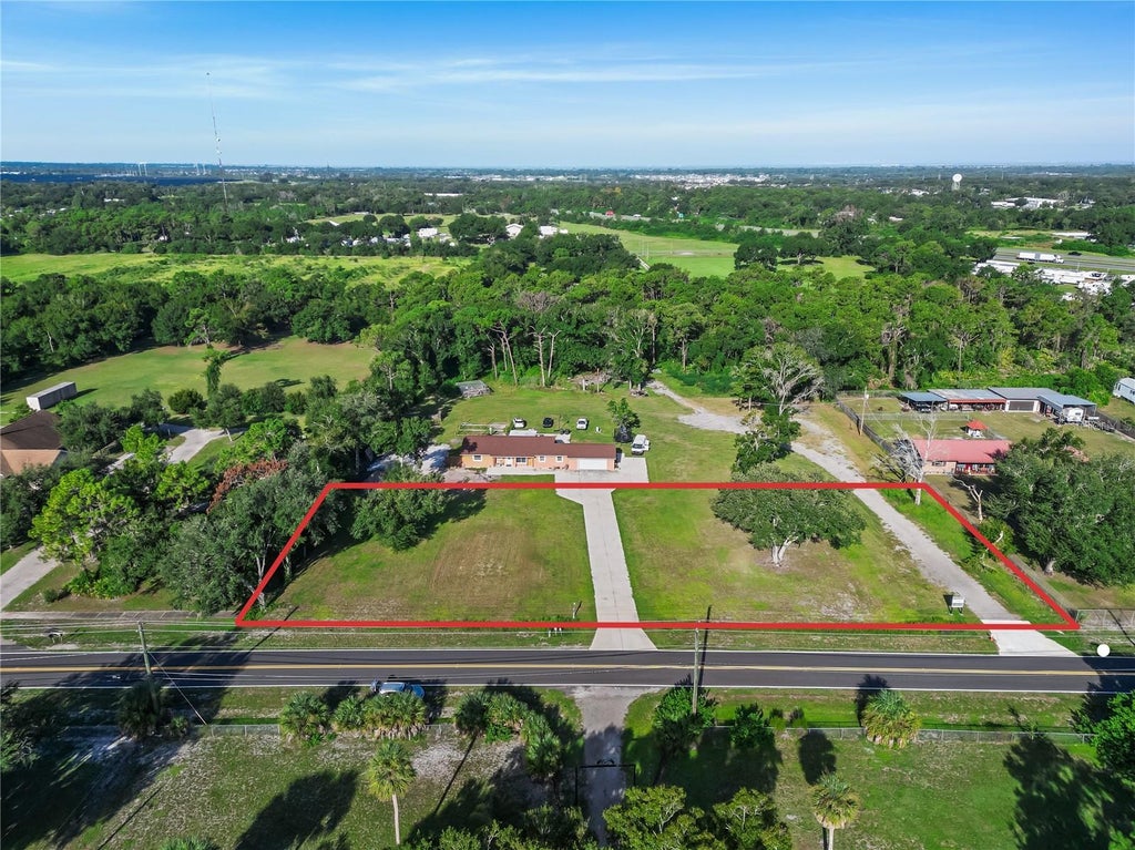 Photo of 1 SE 33rd Street, Ruskin, FL 33570 (MLS # TB8546260)
