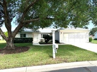 Photo of 13780 SW 115th Circle, Dunnellon, FL 34432 (MLS # OM731399)
