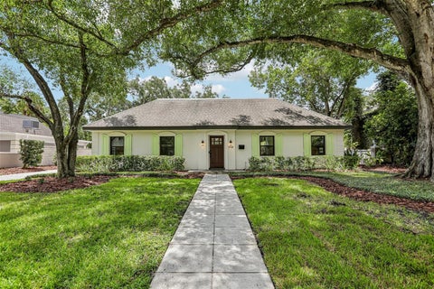 Photo of 4708 W Neptune Street, Tampa, FL 33629 (MLS # TB8525575)