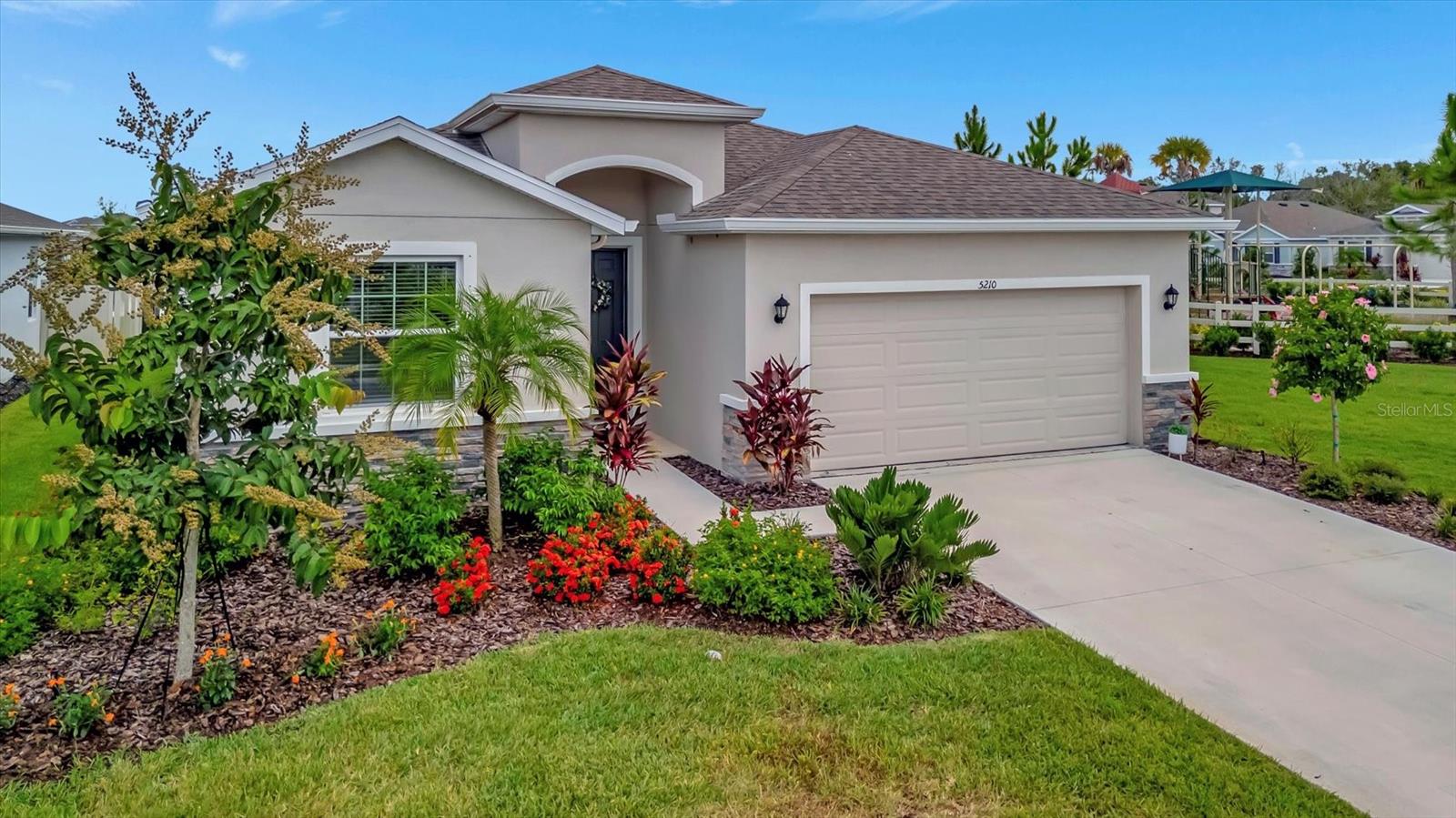 LAKEWOOD RANCH SOLERA PH IC & ID - Residential Lease