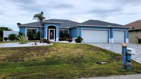 A home in PORT CHARLOTTE