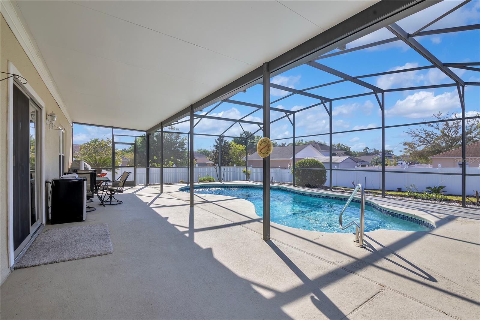 JOHNS LAKE ESTATES - Residential