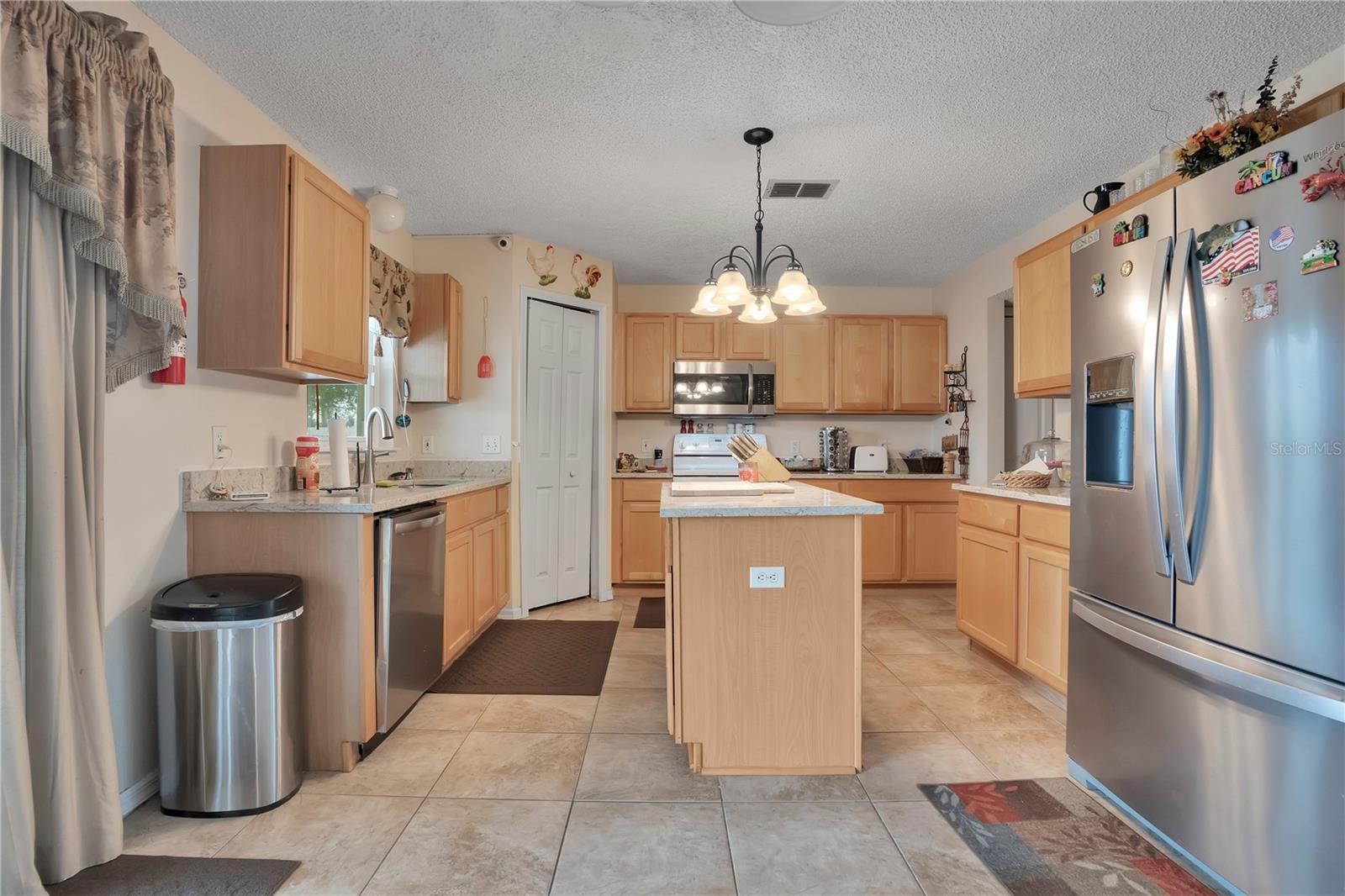 JOHNS LAKE ESTATES - Residential