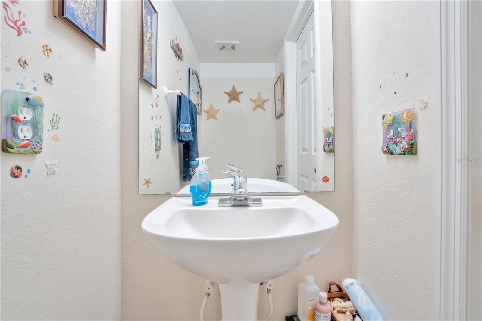 JOHNS LAKE ESTATES - Residential