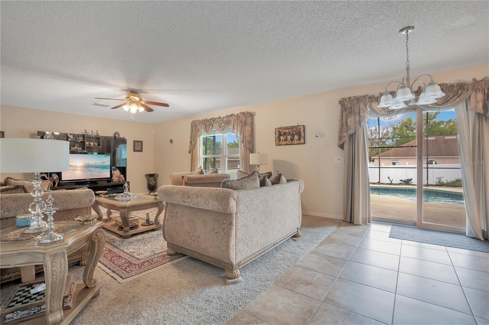 JOHNS LAKE ESTATES - Residential