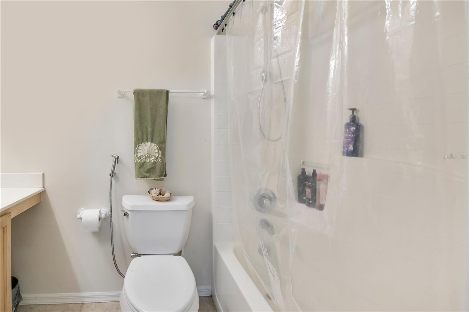 JOHNS LAKE ESTATES - Residential