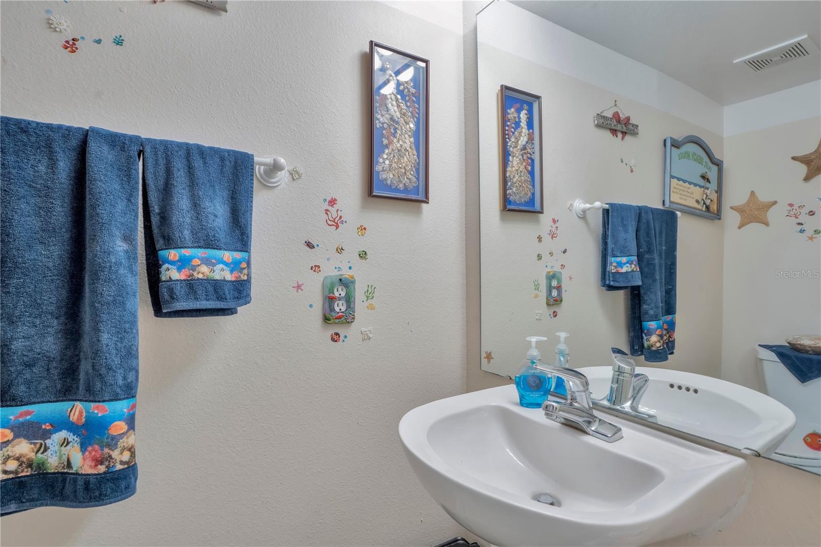 JOHNS LAKE ESTATES - Residential