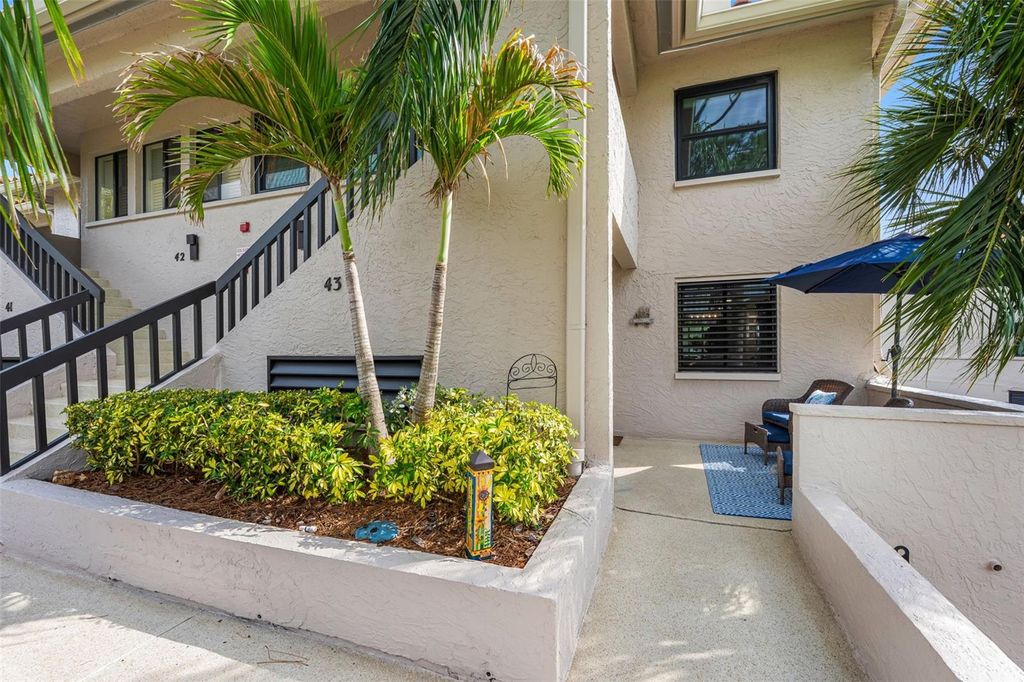 Photo of 1804 Mariner Drive #43, Tarpon Springs, FL 34689 (MLS # TB8508093)