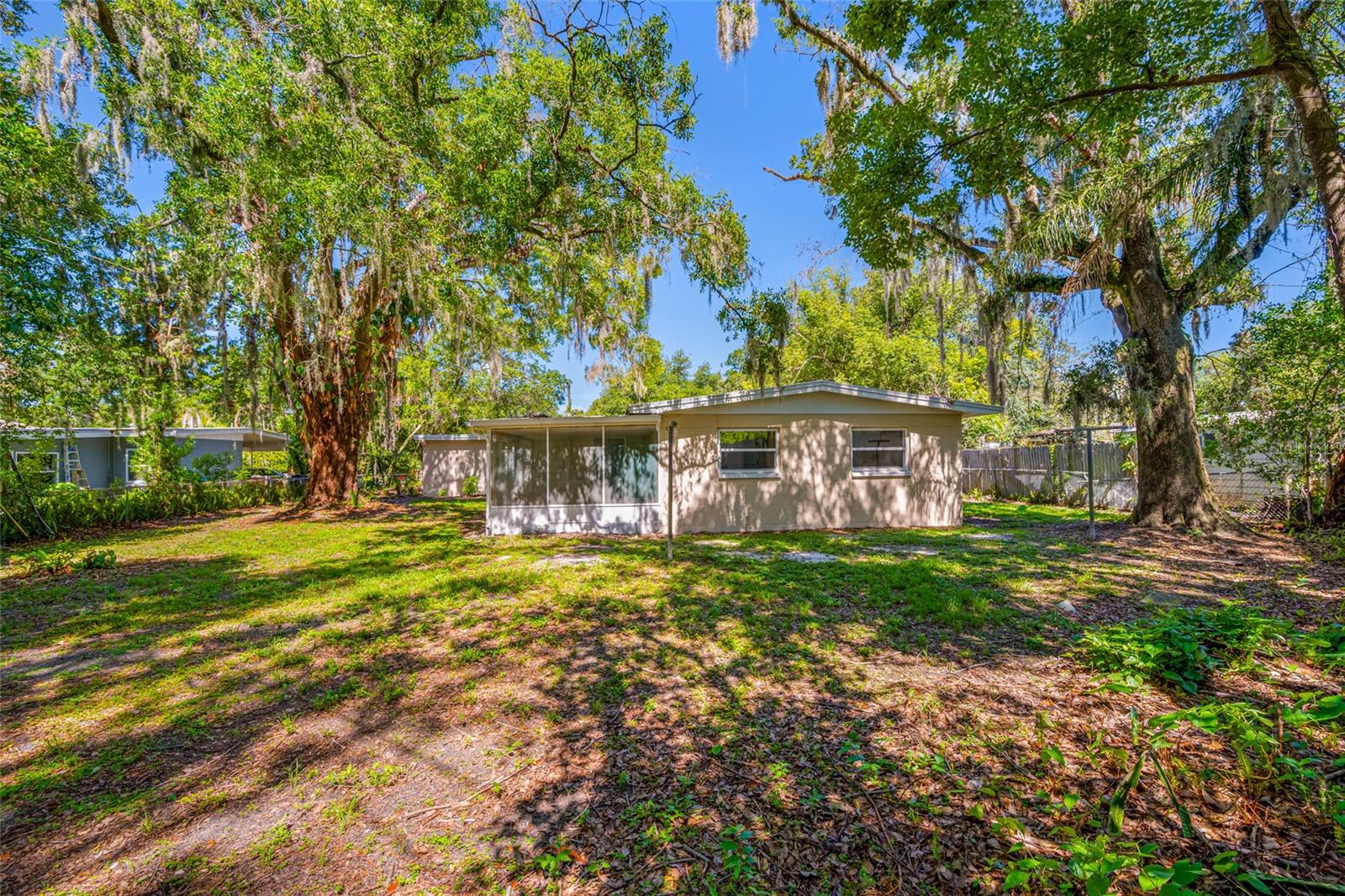 TEMPLE TERRACE RIVERSIDE SUBDI - Residential