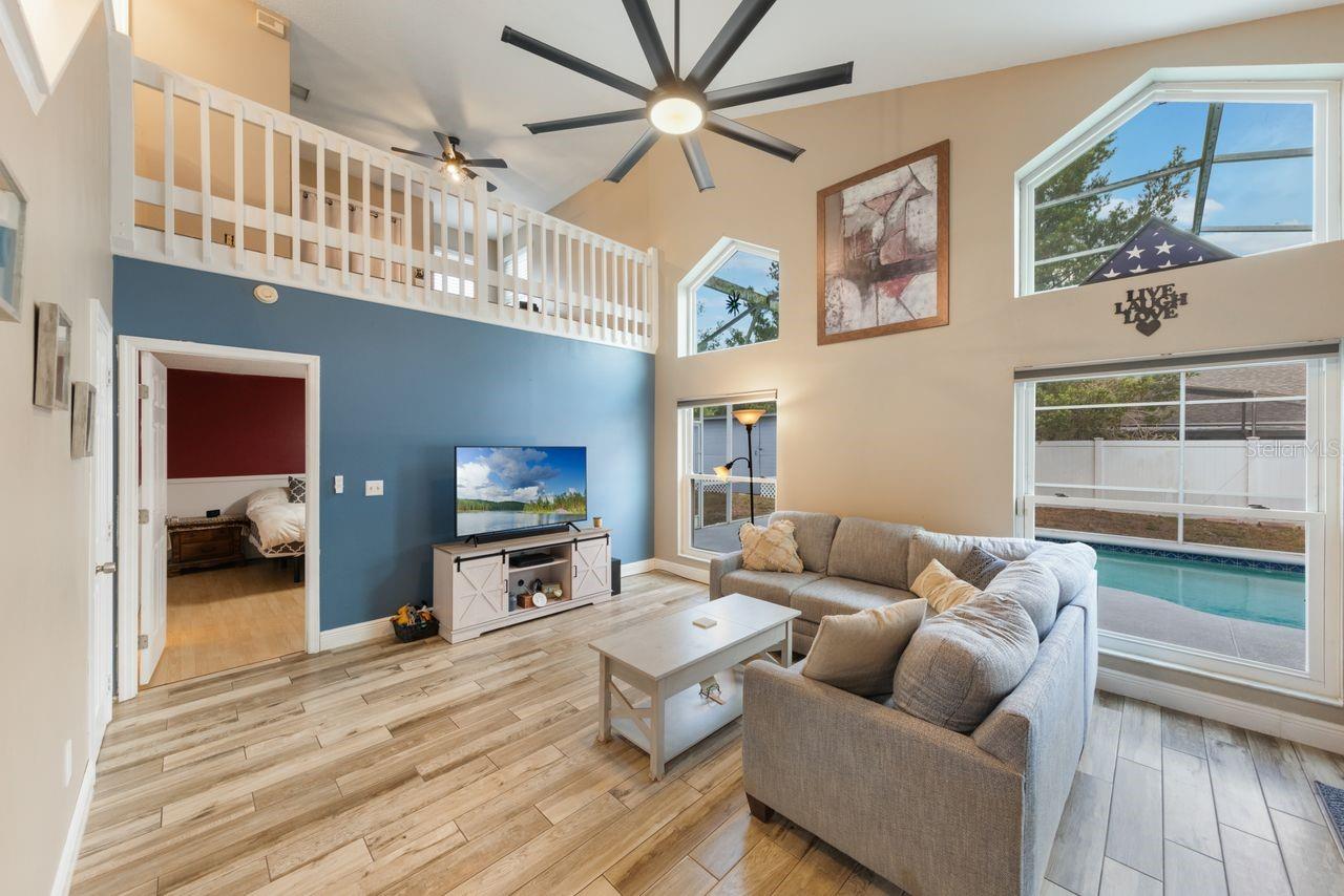 1010 SUGARBERRY TRAIL