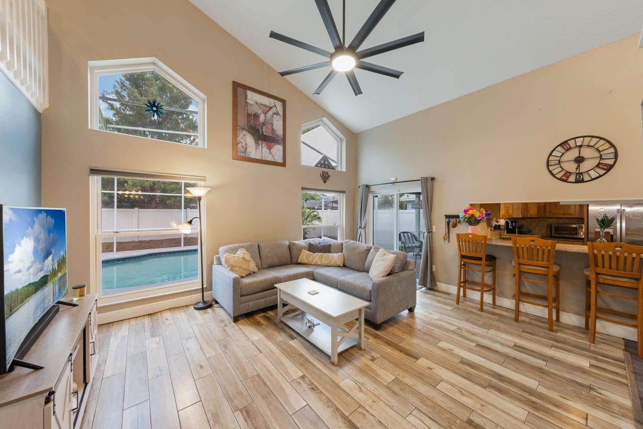 1010 SUGARBERRY TRAIL