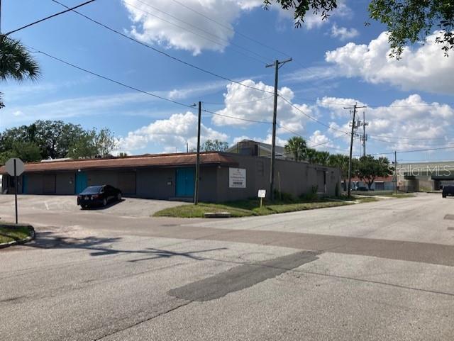 North Hyde Park, free standing building (Block) - IG Zoning and GMU-24 FLU - potential 1.5 FAR. 2 parcels included in sale (1201 N Rome) Building is currently in "shell" condition - Rare opportunity in area with high barriers to entry - developed subject to West Tampa District guidelines. 1701 - 1707 W Arch Street also available as a stand alone parcel - $1,450,000