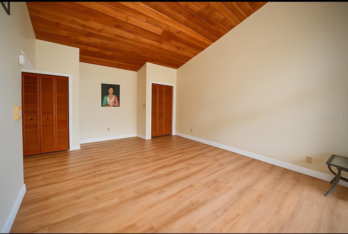 GRENELEFE CAMELOT CONDO - Residential