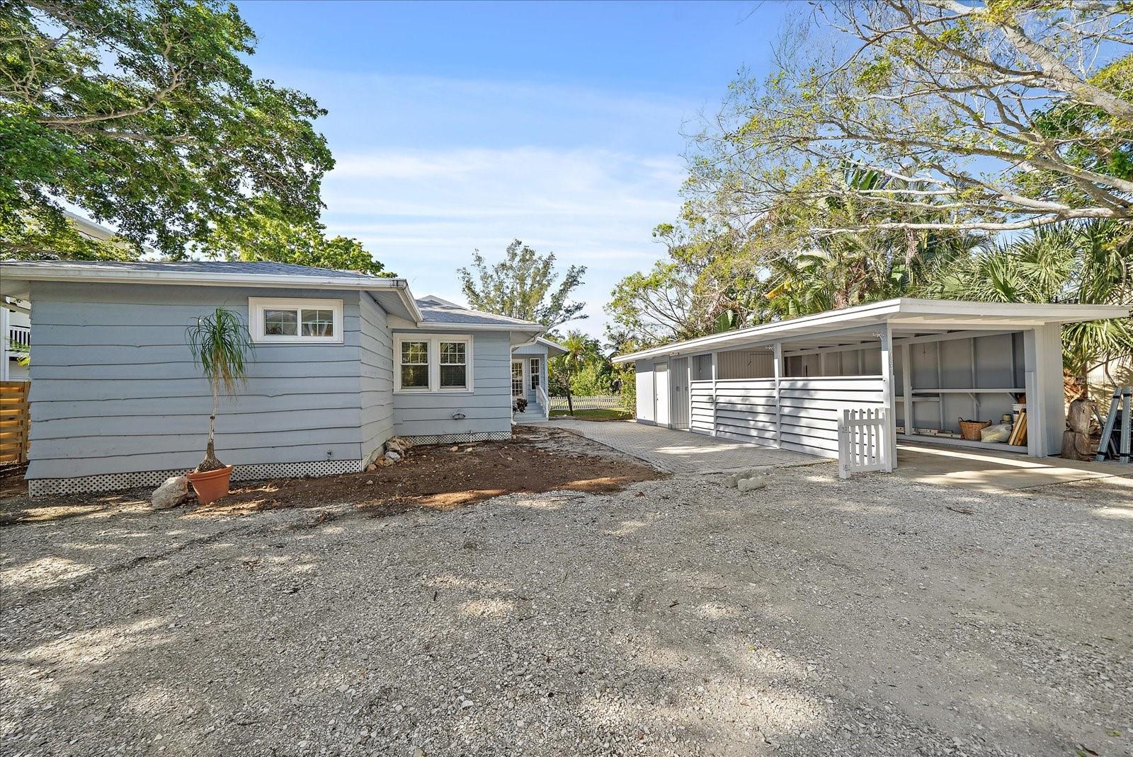 LONGBEACH ON LONGBOAT KEY - Residential