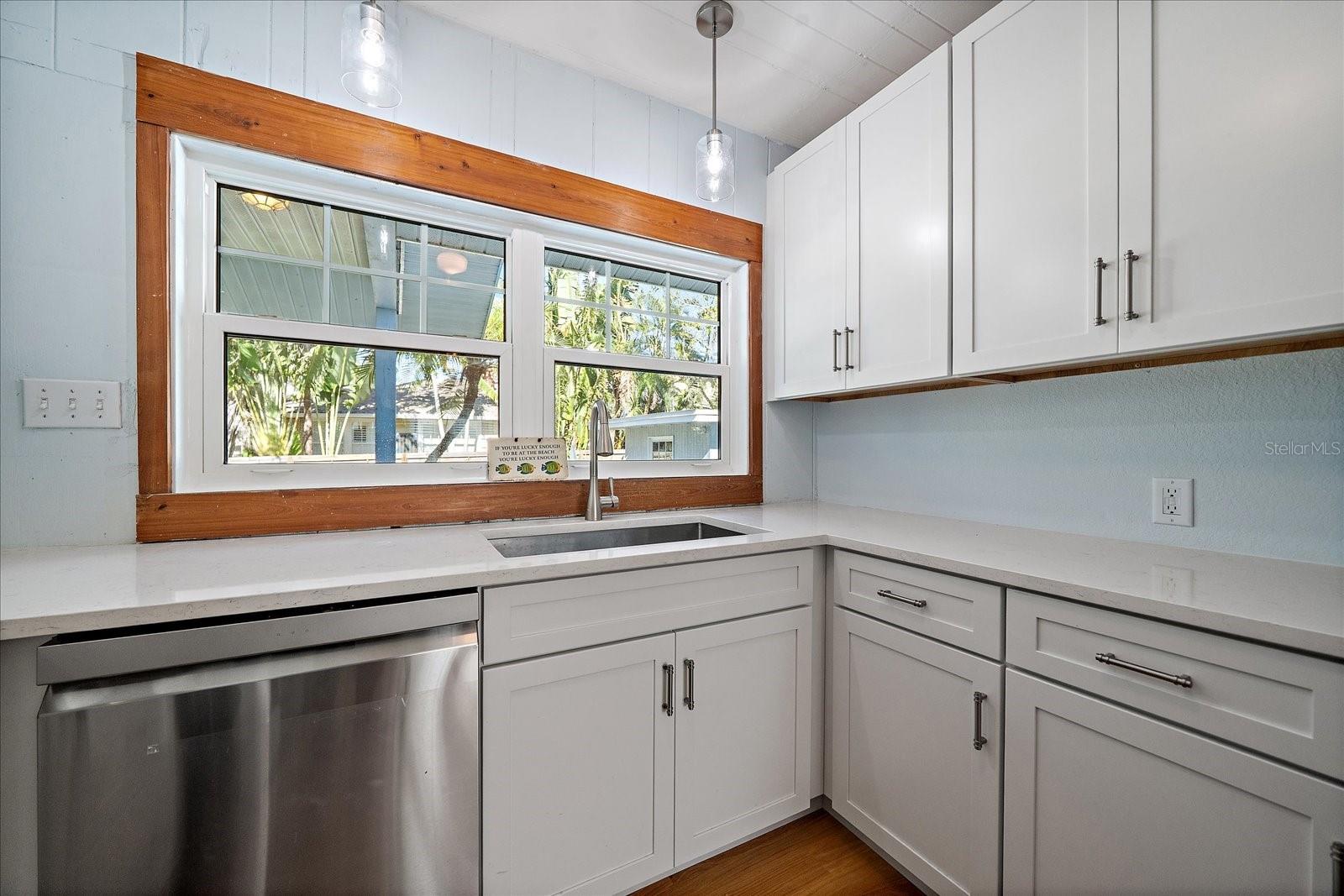 LONGBEACH ON LONGBOAT KEY - Residential