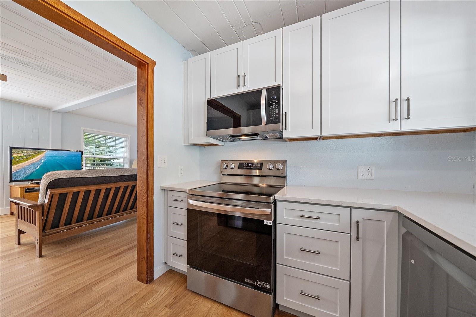 LONGBEACH ON LONGBOAT KEY - Residential