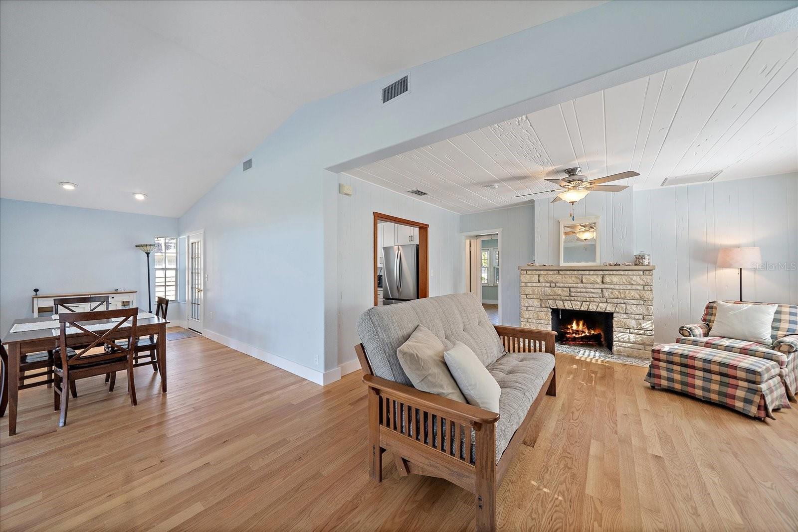 LONGBEACH ON LONGBOAT KEY - Residential