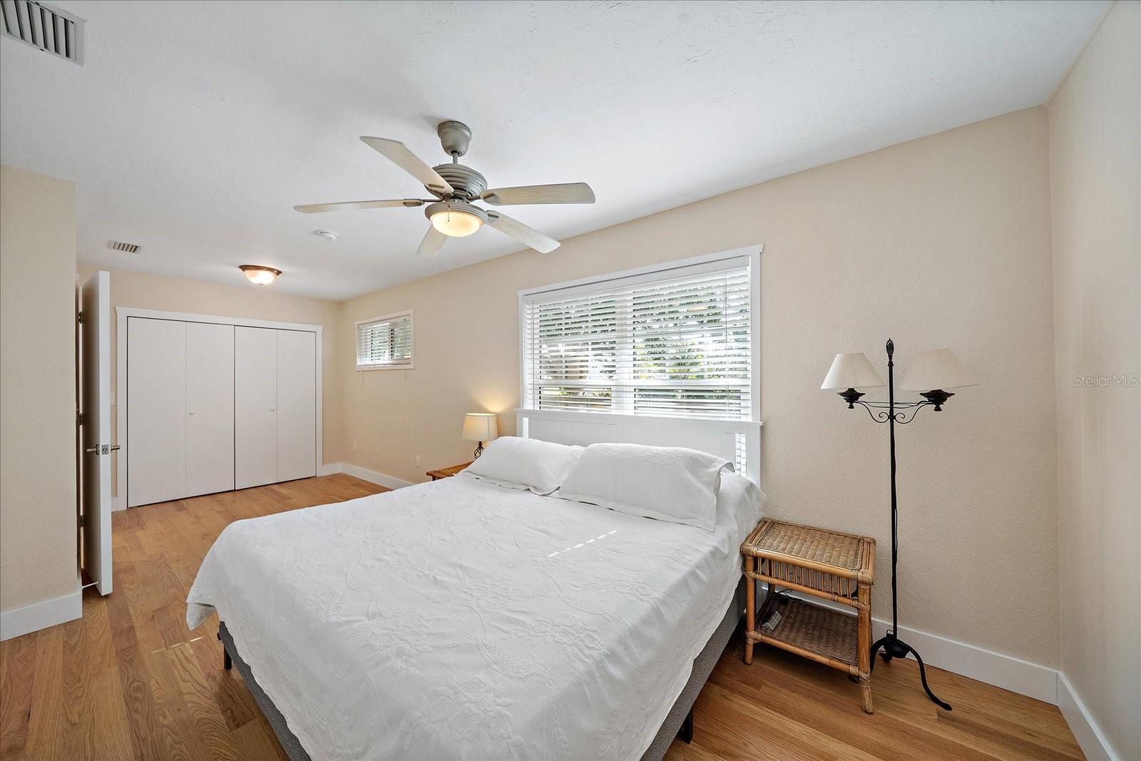 LONGBEACH ON LONGBOAT KEY - Residential