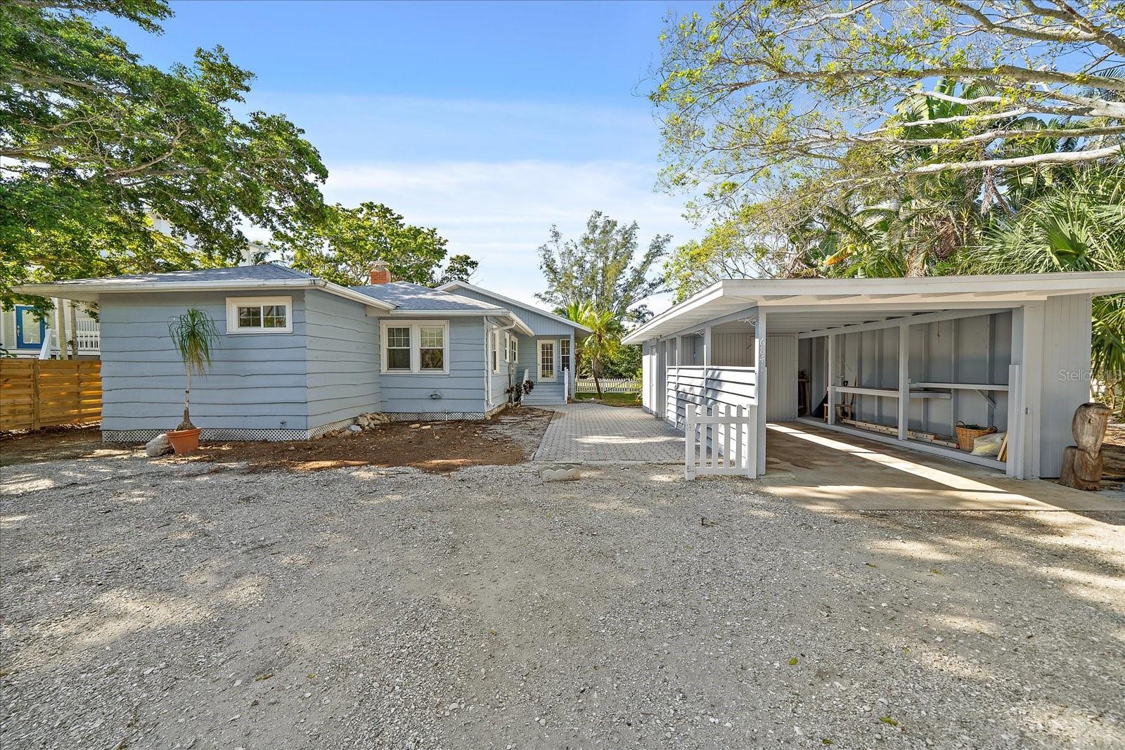LONGBEACH ON LONGBOAT KEY - Residential