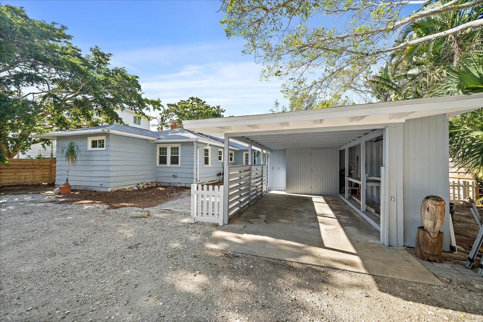 LONGBEACH ON LONGBOAT KEY - Residential