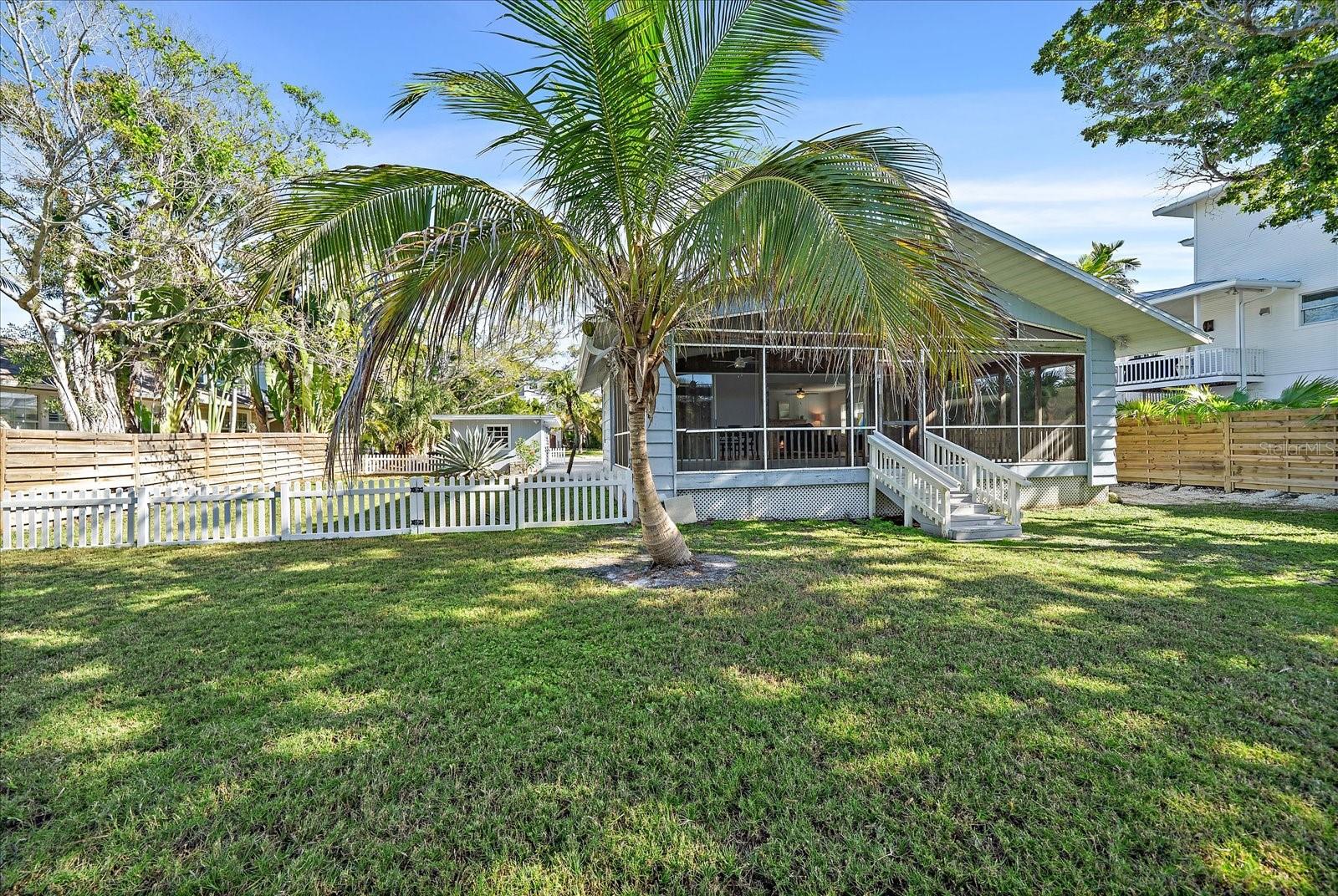LONGBEACH ON LONGBOAT KEY - Residential